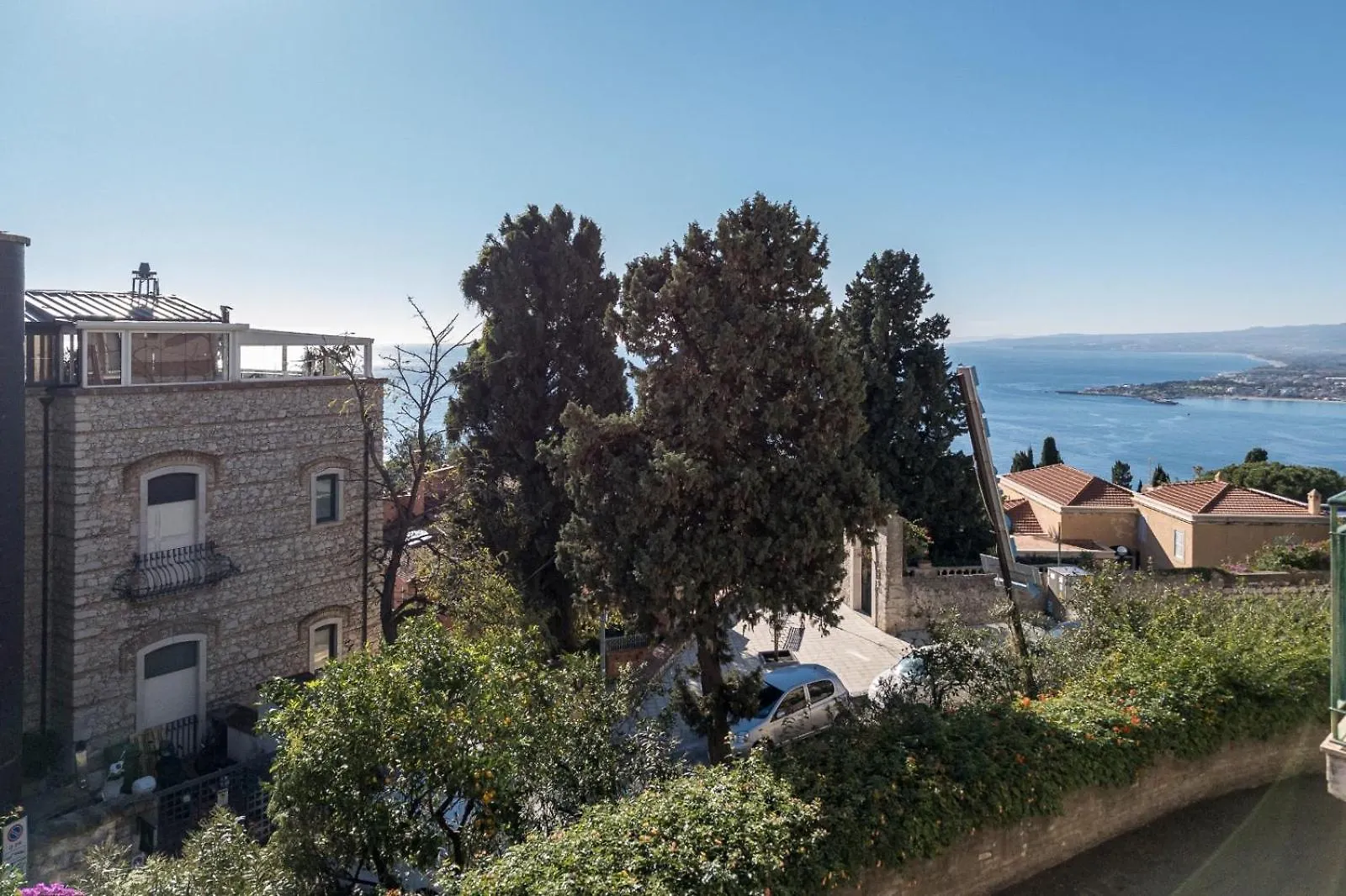 Flower Taormina Apartment بيت للعطل