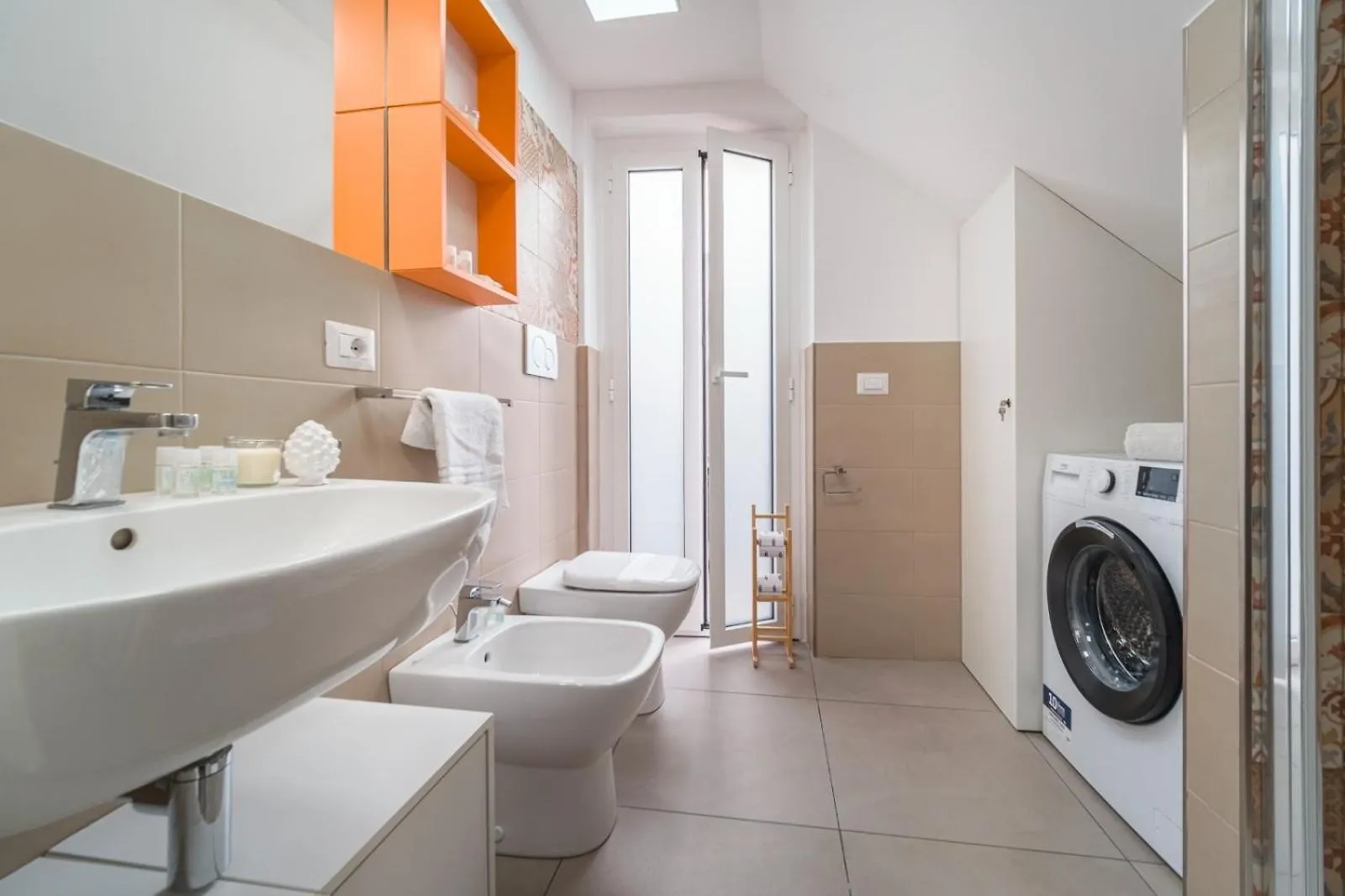 Flower Taormina Apartment 0*,  إيطاليا
